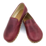 womens handmade barefoot shoes yemeni burgundy (1)